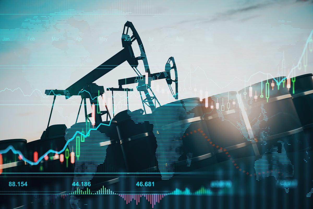 Oil Rises On Tight Supply, Weak Dollar As Traders Eye OPEC+ Meeting Next Week