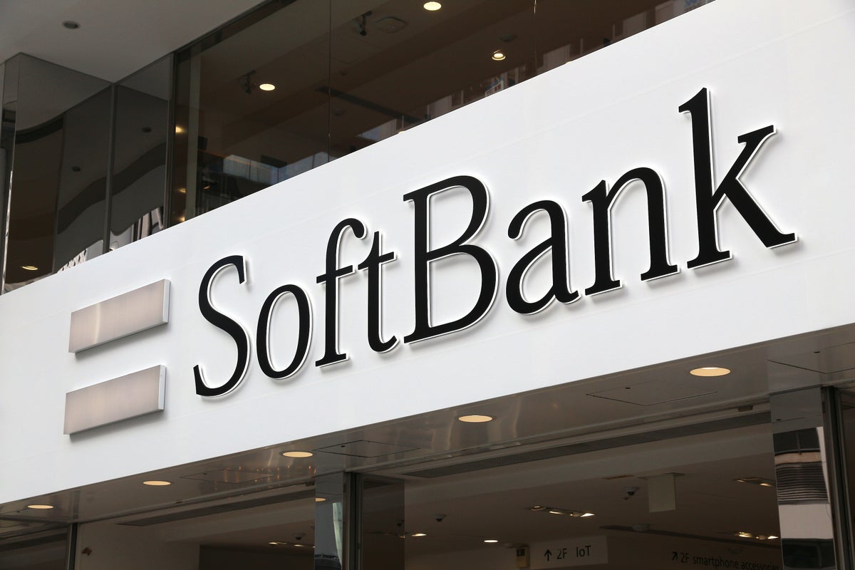 SoftBank Group Earnings: Vision Fund Records $17B Loss In Q1