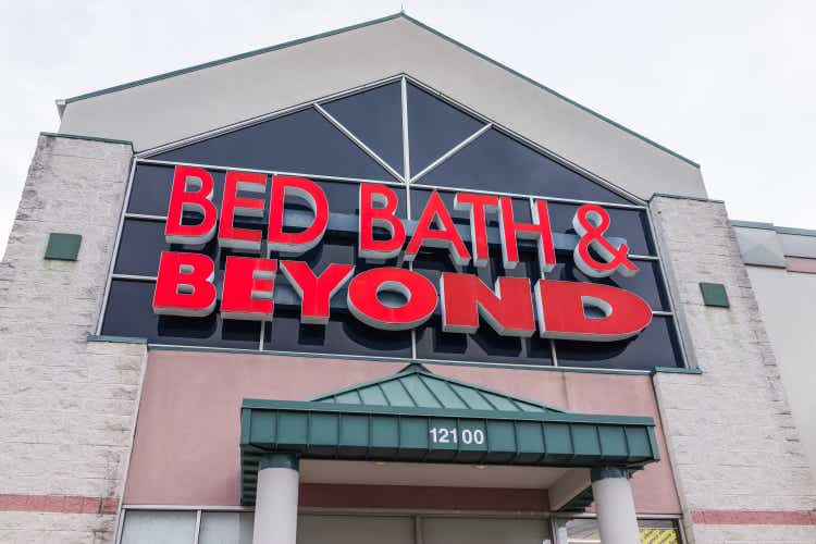 Bed Bath and Beyond store facade in red