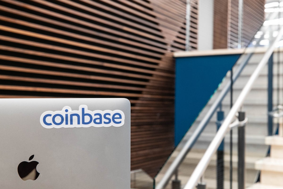 Coinbase Global (NASDAQ:COIN) – Former Coinbase Exec's Brother Pleads Guilty To Insider Trading Charge