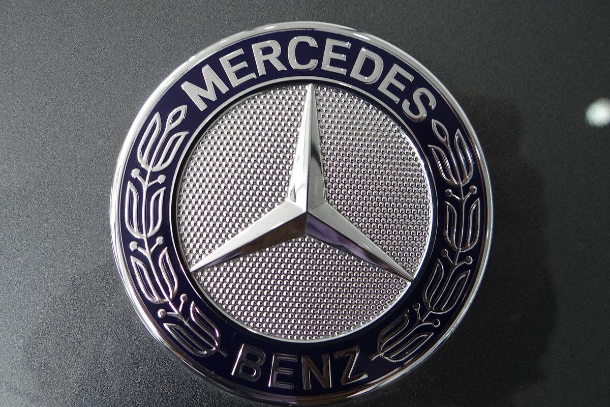 Mercedes-Benz Stockpiles Extra Parts - Guess The Reason? - Mercedes-Benz Group (OTC:MBGYY)