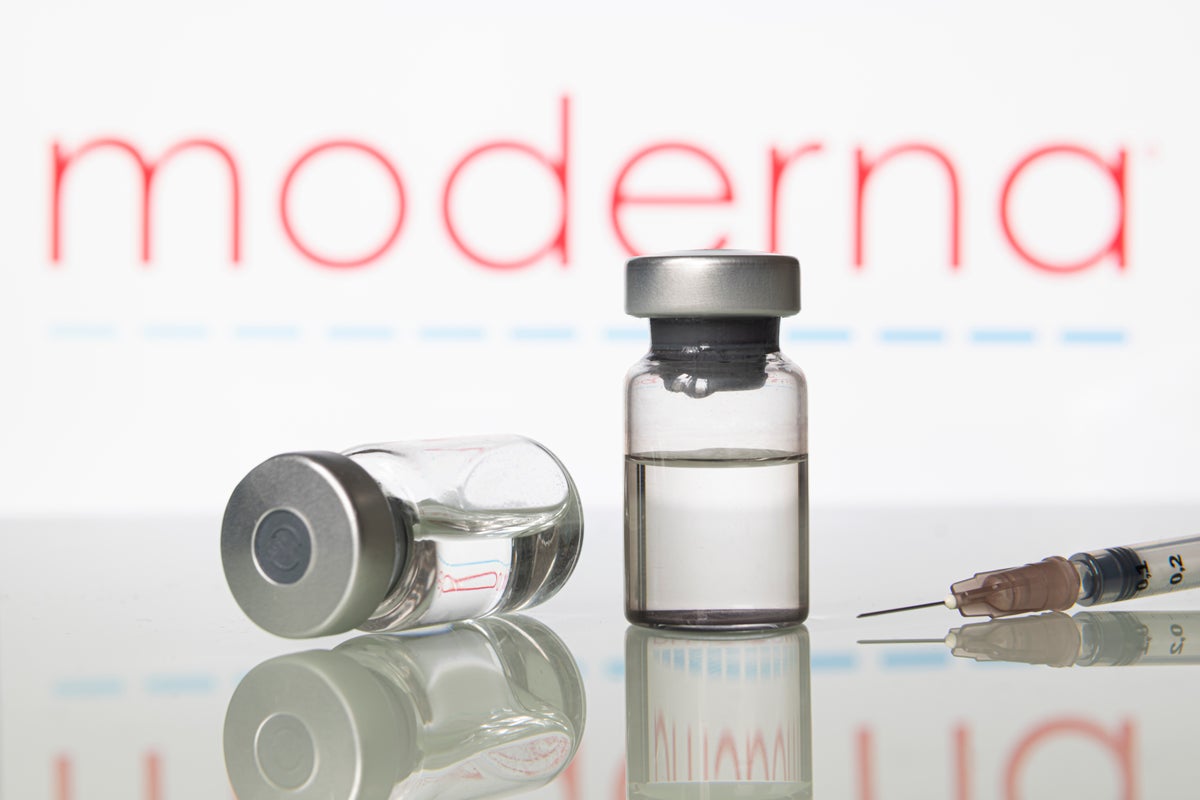 Moderna Rallies On Merck Collaboration: Can Drugmaker Replace COVID Vaccine Revenue? - Moderna (NASDAQ:MRNA)