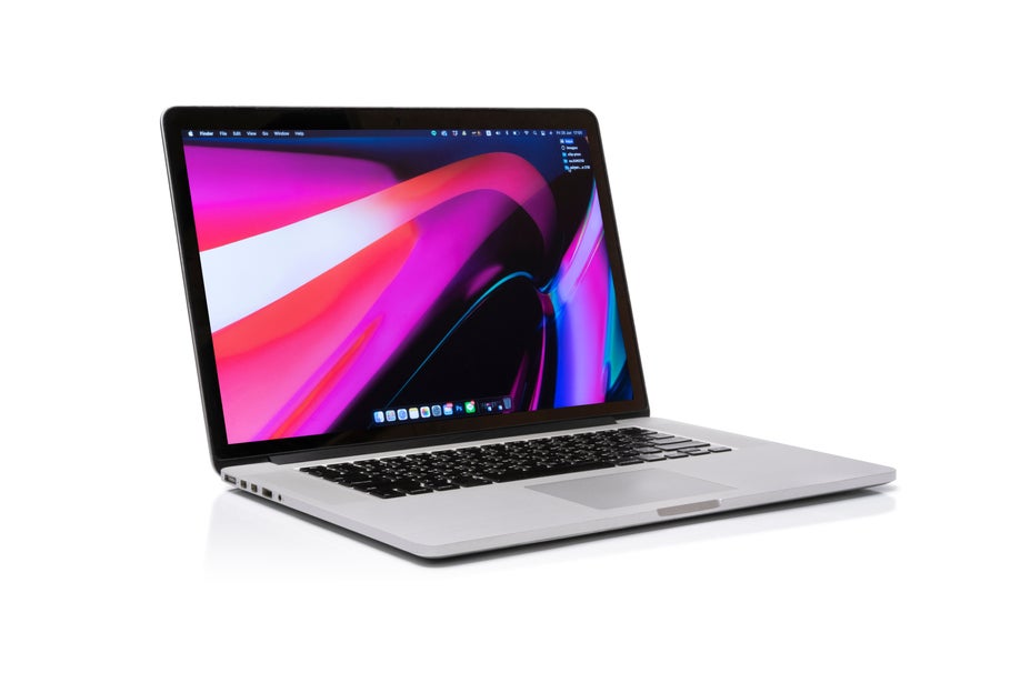 Apple Offers Rare Discount On MacBooks To Boost Holiday Quarter Sales: Are You Eligible? - Apple (NASDAQ:AAPL)
