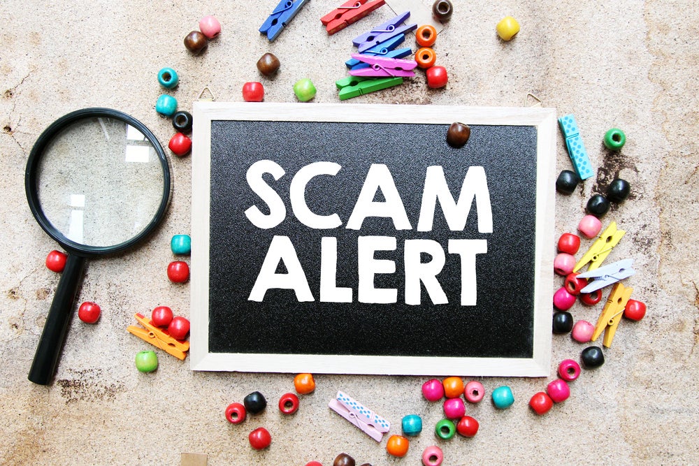 Google Says 'Watch Out' For Holiday Season Scams: Pay Attention To These Red Flags - Alphabet (NASDAQ:GOOG), Alphabet (NASDAQ:GOOGL)