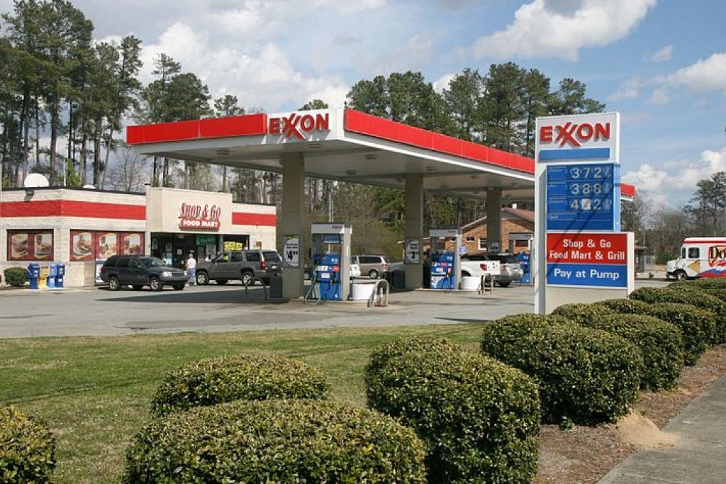 Exxon-Mobil Merger Creates Largest Company In The World On This Day In Market History - Exxon Mobil (NYSE:XOM)