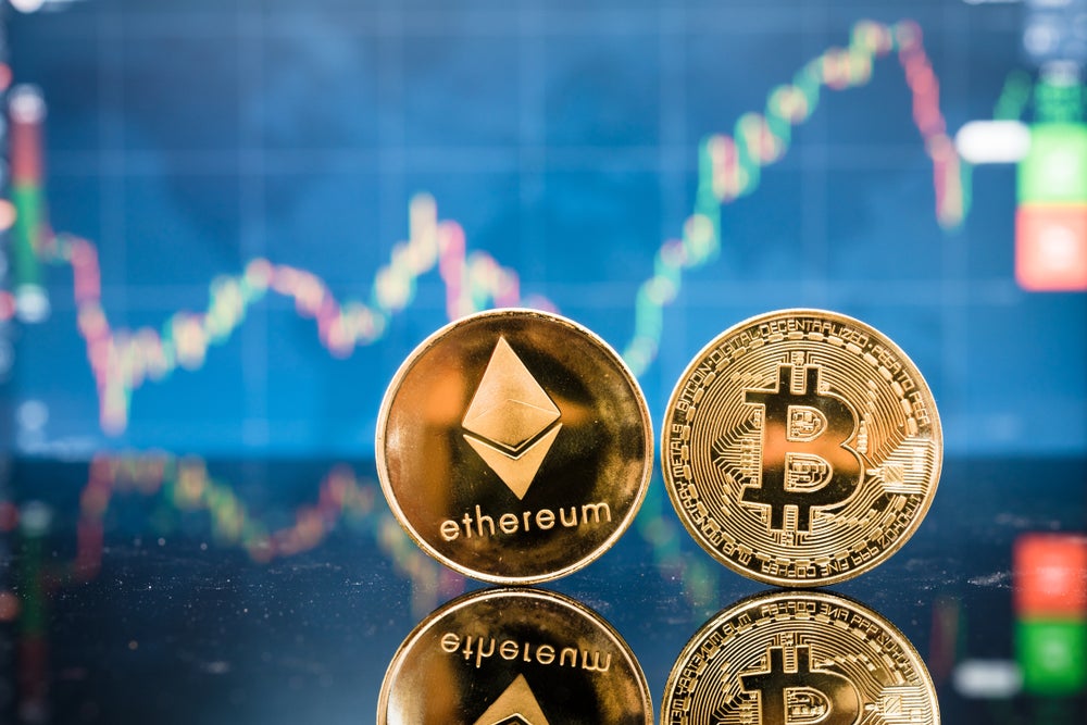Bitcoin, Ethereum, Dogecoin Mixed As Recession Fears Weigh: Analysts Laud Apex Crypto For 'Strong Movement,' 'Impressive' Levels - Bitcoin (BTC/USD), Ethereum (ETH/USD), Dogecoin (DOGE/USD)