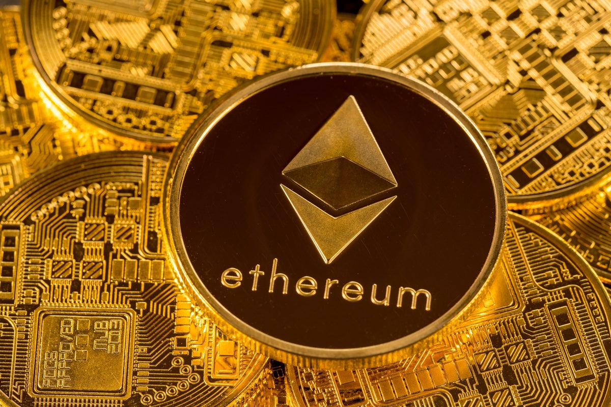 Ethereum Moves Higher; Axie Infinity Becomes Top Loser - AXS (AXS/USD), Bitcoin (BTC/USD)
