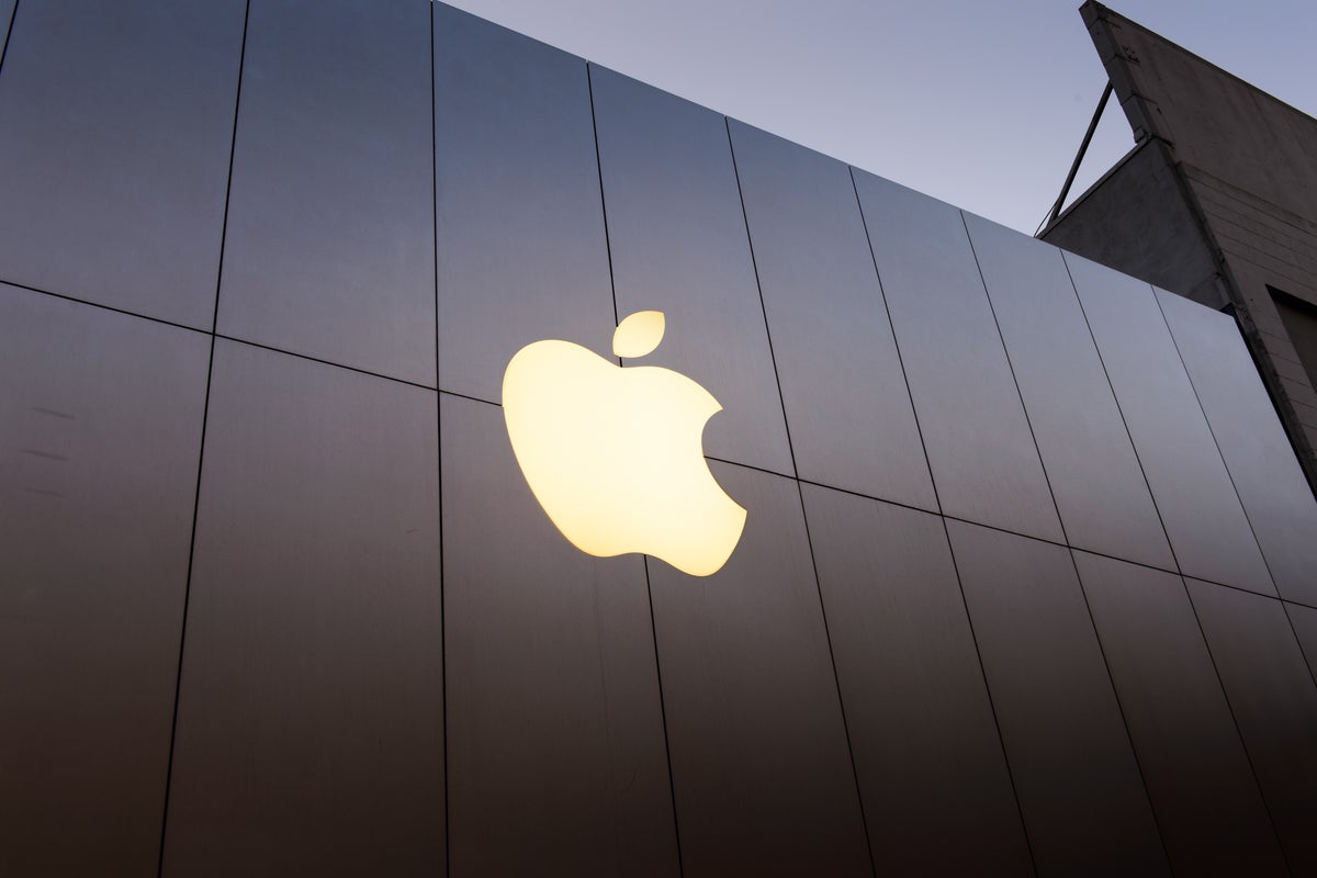 Why Apple Stock Could Be Headed For 2021 Lows - Apple (NASDAQ:AAPL)