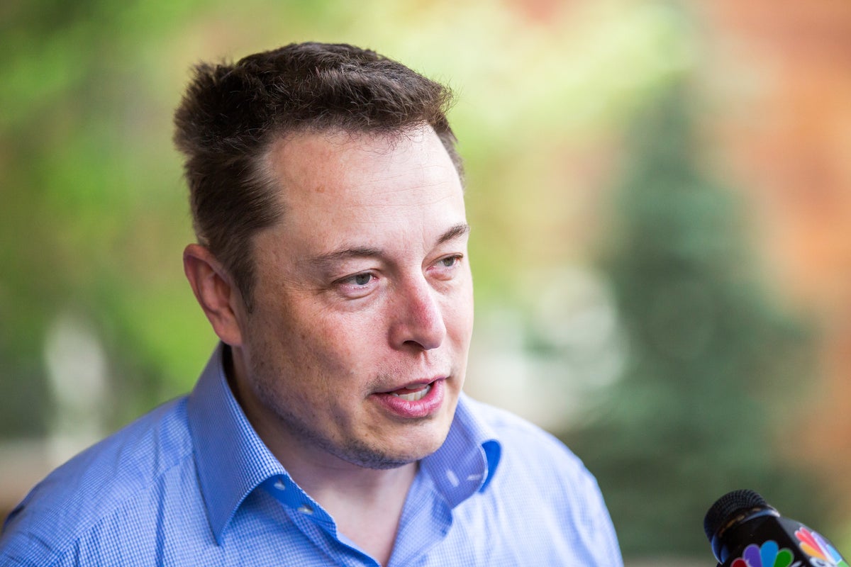 Elon Musk Reacts To Analysis Of Fed's Response Time In Tackling Inflation: 'Wow, Worse Than '99...' - Vanguard Total Bond Market ETF (NASDAQ:BND), SPDR S&P 500 (ARCA:SPY)
