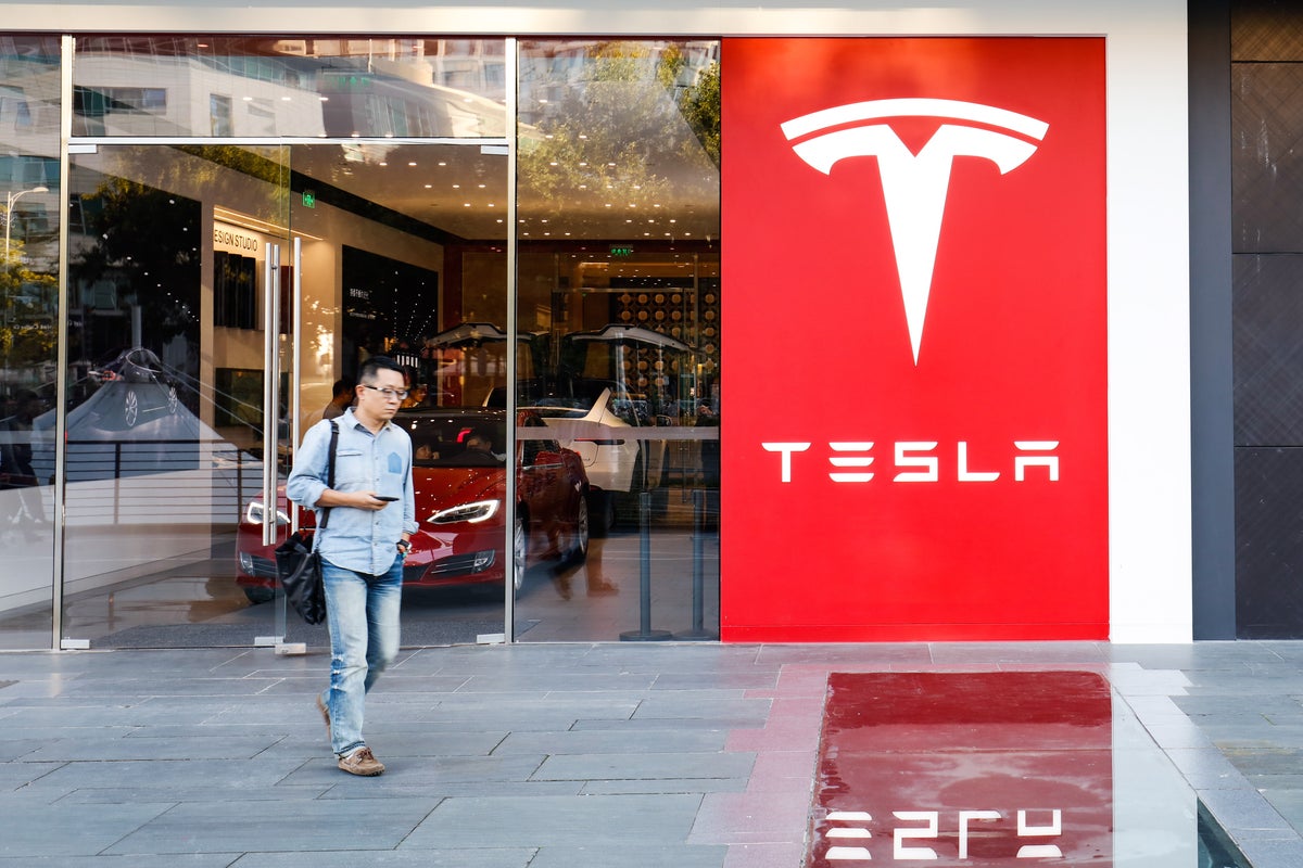 Tesla Said To Push Forward Production Suspension At Giga Shanghai As China's COVID Cases Surge - Tesla (NASDAQ:TSLA)