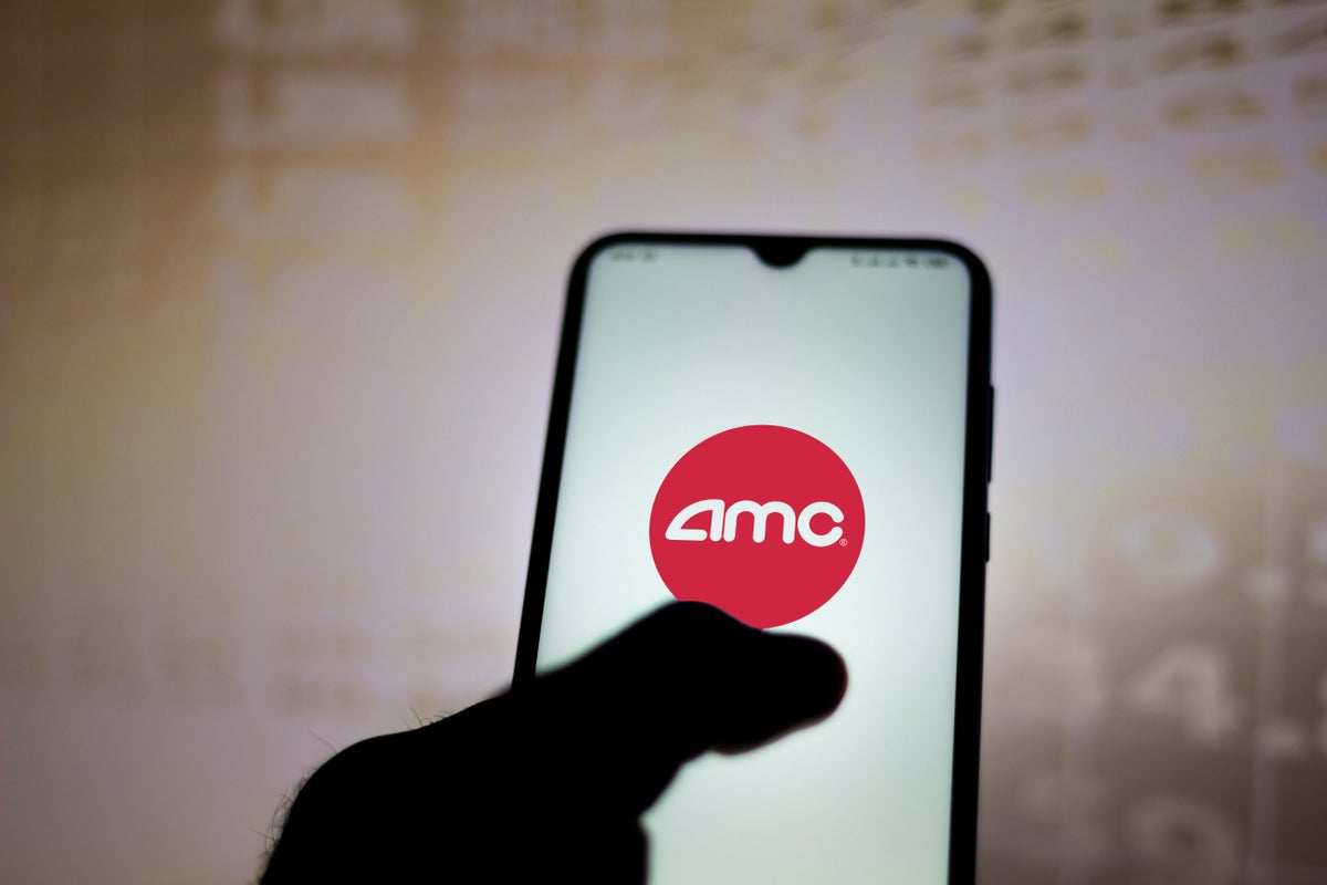 AMC Is Overpriced, Says Analyst Calling For 48% Price Drop From Here - AMC Entertainment (NYSE:APE), AMC Entertainment (NYSE:AMC)