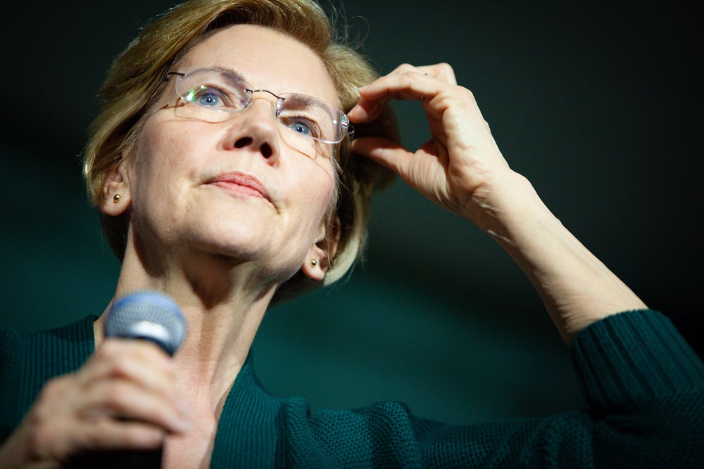 Elizabeth Warren Revives Stock-Owning Ban Debate For New Congress To Start 2023 On 'Right Foot'