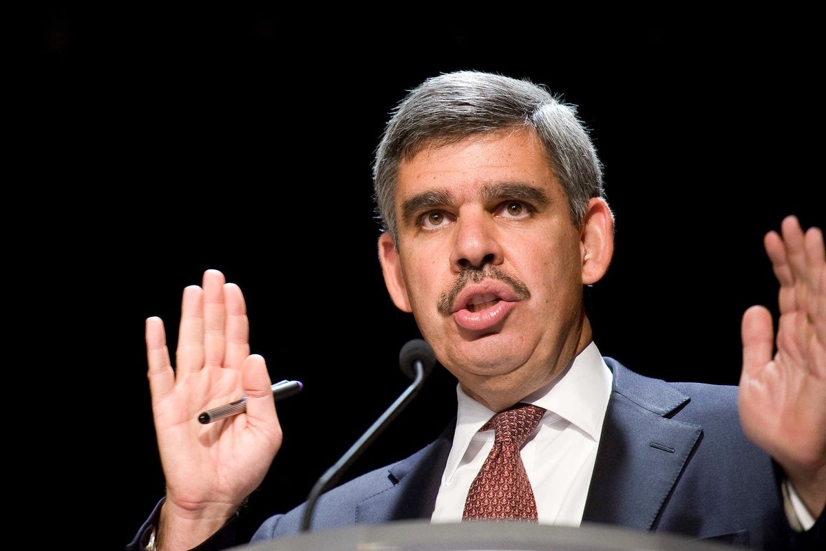 With Fed Minutes Out, El-Erian Says 'World's Most Influential Central Bank' Trying To Maintain 'Delicate' Balance - Vanguard Total Bond Market ETF (NASDAQ:BND), SPDR S&P 500 (ARCA:SPY)