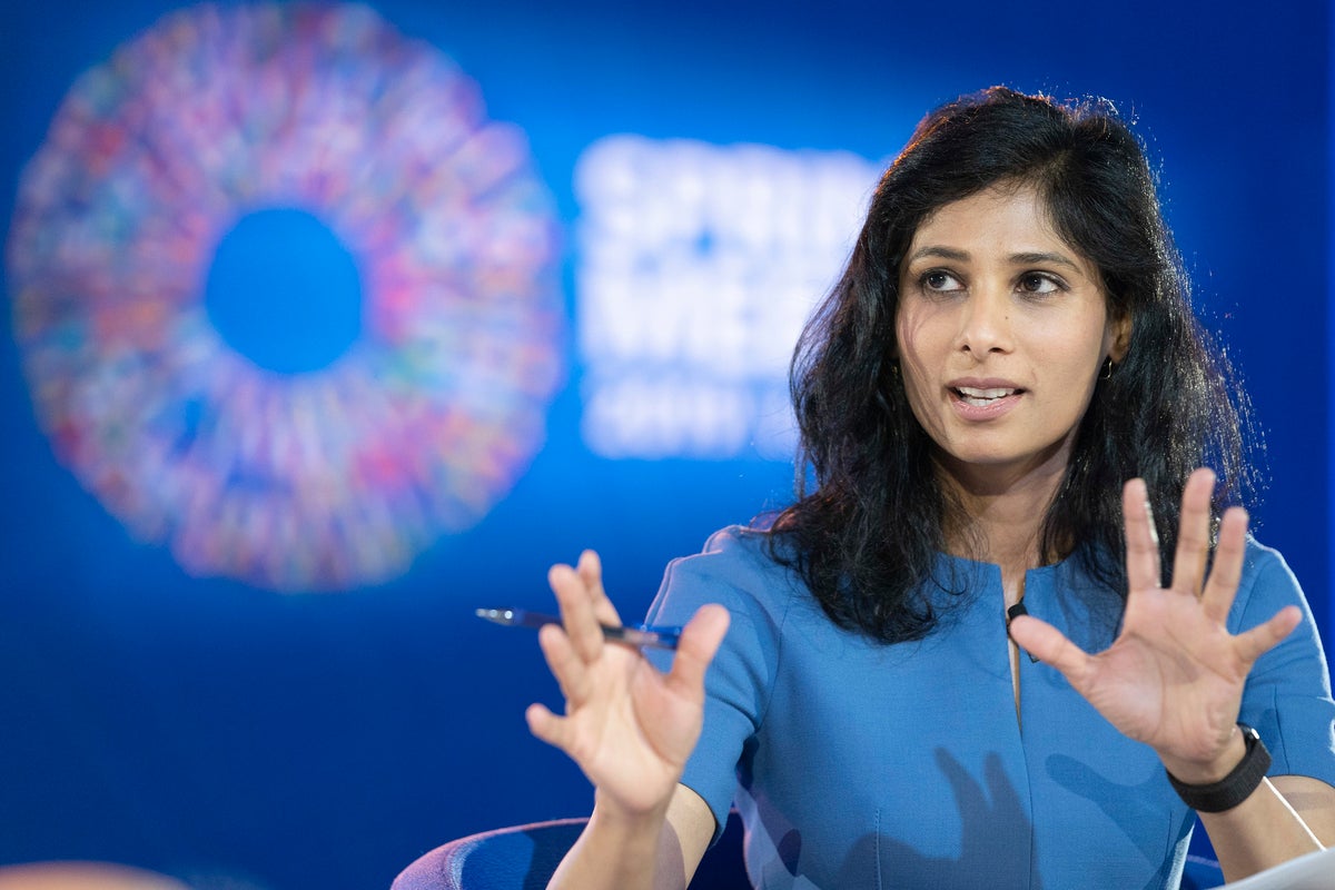 IMF's Gita Gopinath Says Too Early For Fed To Announce Victory Against Inflation - Vanguard Total Bond Market ETF (NASDAQ:BND), SPDR S&P 500 (ARCA:SPY)