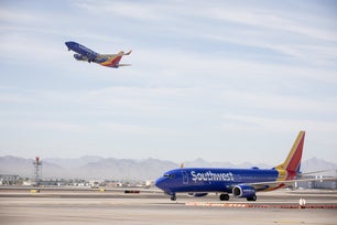 Southwest Airlines Hires Consultant To Ward Off Future Holiday Anomalies - Southwest Airlines (NYSE:LUV)
