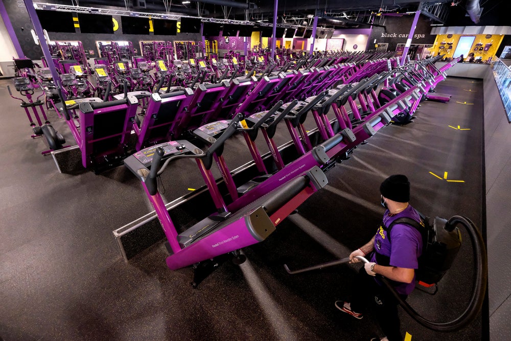 Planet Fitness 'An Illegal Billing Operation With Gyms On The Side': Short Seller